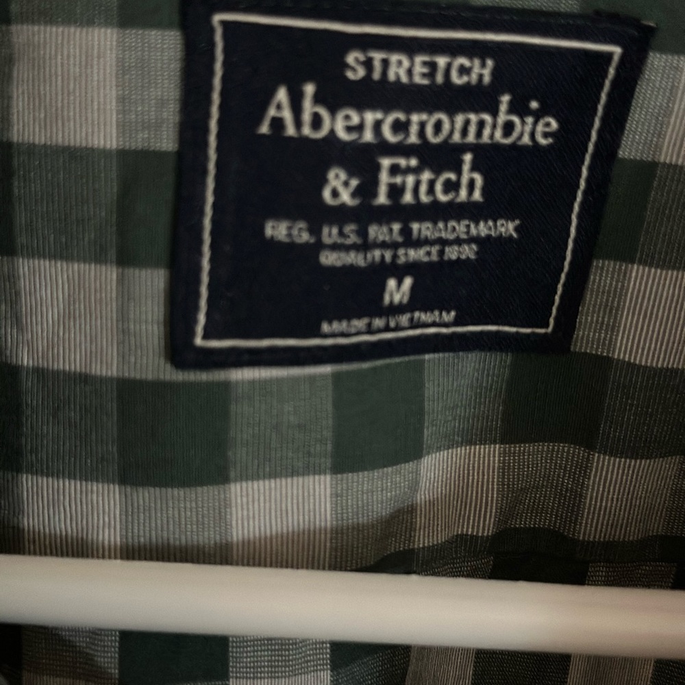 Dressy Abercrombie & Fitch Long Sleeve “M” Dress shirt.